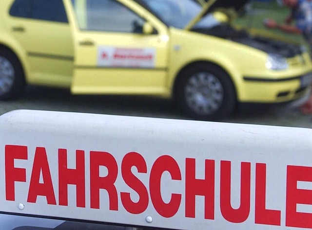 Musste der Fahrlehrer wirklich so hart in die Eisen steigen? (Symbolbild)  | Foto: Norbert Millauer