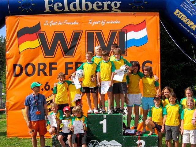 Turniere fr den Nachwuchs gehren zum...amm des Fuball-WM-Dorfes in Feldberg.  | Foto: Privat