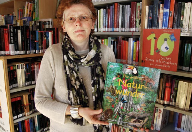 Fr Bibliotheksleiterin Inge Streblow ...ter Schritt zur Leselust bei Kindern.   | Foto: Dieter Erggelet