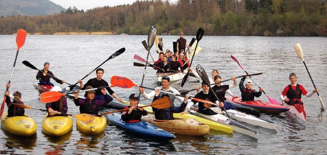 Am Sonntag startet die Regatta-Saison ...n ganzen Winter ber und ist nun fit.   | Foto: Hildegard Siebold