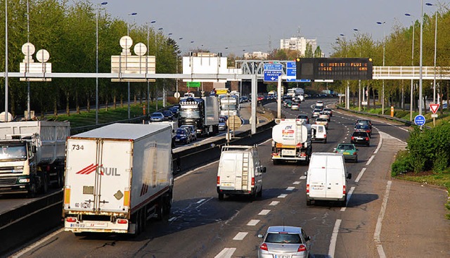 Das Tempolomit auf der Straburger Stadtautobahn startet kommende Woche.   | Foto: bri