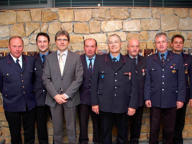 Ehrungen bei der Feuerwehr Schallstadt.   | Foto: Tanja Bury