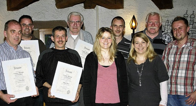 Vorstand und Geehrte der Bad Sckinger... Otmar Frommherz und Paul Kokoschka.    | Foto: Susanne Kanele