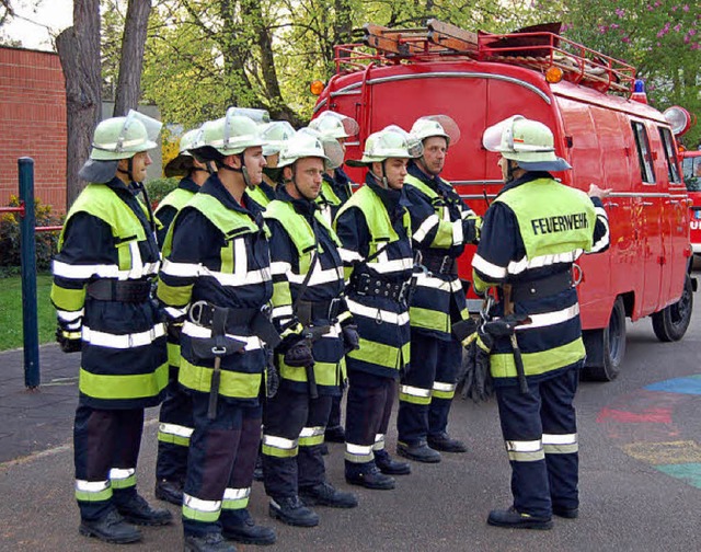 Die Inzlinger Wehr wurde bei der bung...ung in einem Nebengebude eingesetzt.   | Foto: Heinz Vollmar