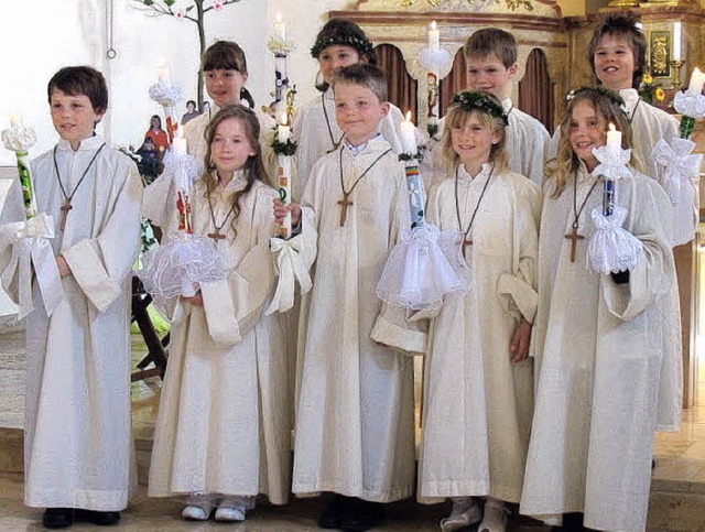Neun Kinder feierten in Waldau ihre Erstkommunion.   | Foto: Gaby Beha