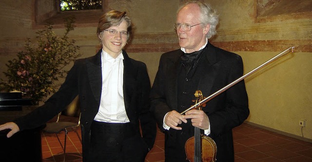Vater und Sohn: Thomas Egel-Goldschmid...en Programm aus Klassik und Romantik.   | Foto: Bianca Flier