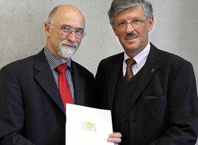 Bernd Martin verabschiedete seinen Stellvertreter Karl-Heinz Drge (rechts).   | Foto: BZ