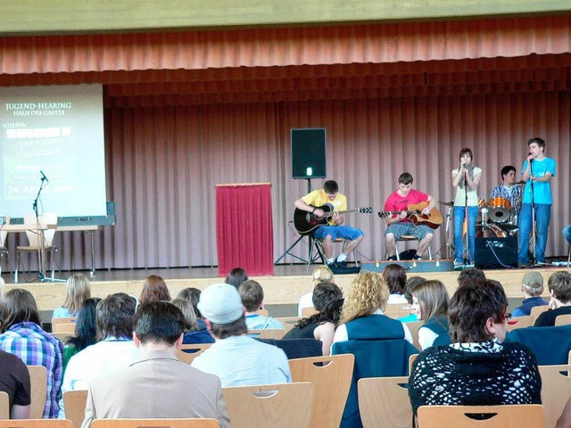 Frs musikalische Begleitprogramm vor ...die Nachwuchsband &quot;In Jest&quot;.  | Foto: Kurt Meier