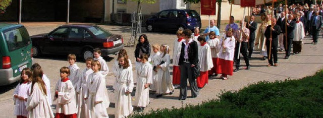 Zahlreiche Glubige nahmen am Sonntag ...lsslich des Patroziniumsfestes teil.   | Foto: herbert trogus