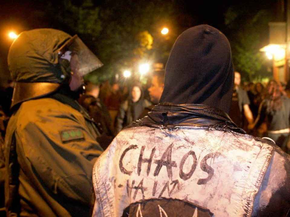 In Berlin und Hamburg erwartet die Polizei zum 1.Mai die allj�hrlichen Randale.  | Foto: Johannes Eisele