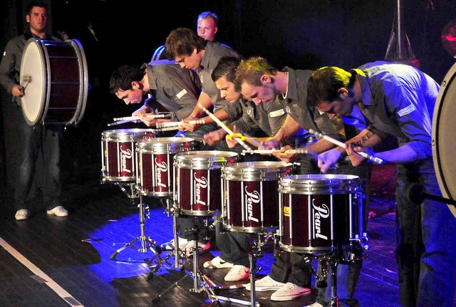 Das Lrracher Project Drum Line PDLin Aktion bei der Magic Drums Night in Lahr.   | Foto: Wolfgang Knstle