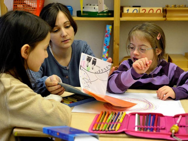 Behinderte und nicht behinderte Kinder lernen zusammen.  | Foto: Thomas Kunz