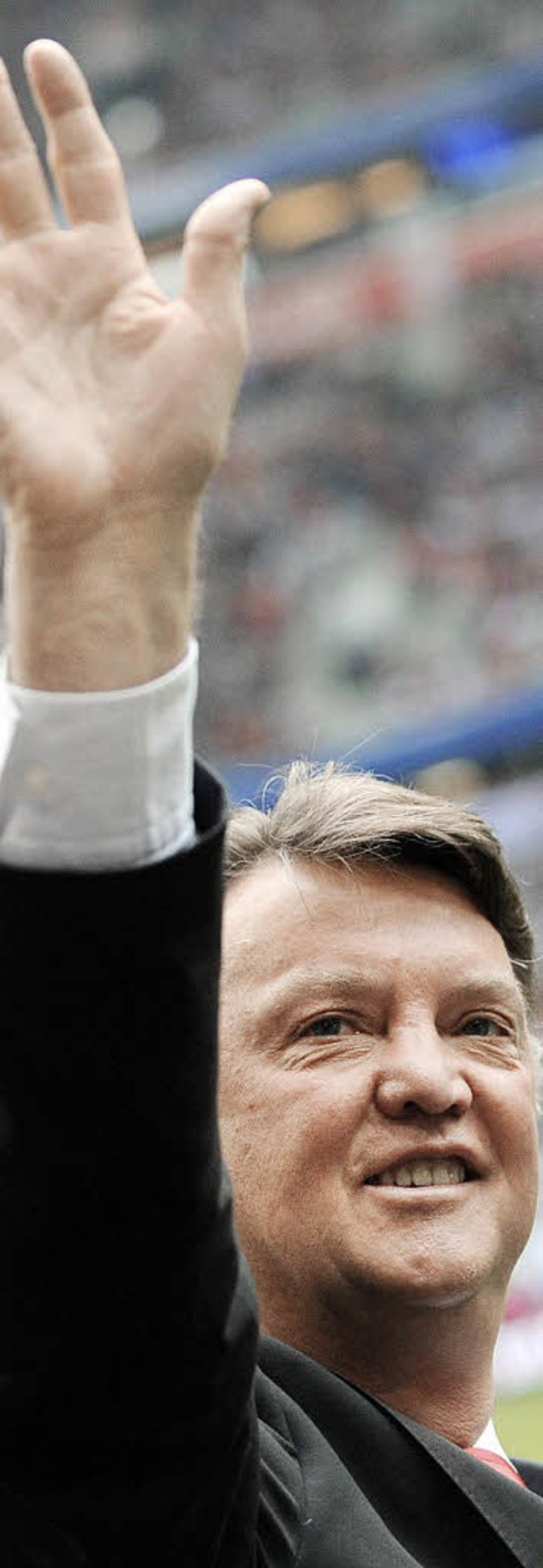 Grt von ganz Oben: Bayern-Coach Luis van Gaal  | Foto: dpa