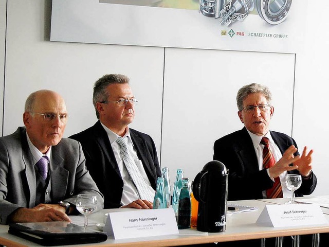 Beim Arbeitsmarktgesprch (von links):...ef Schwuger und OB Wolfgang G. Mller.  | Foto: Heidi Foessel