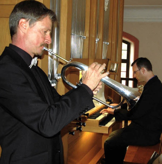 Barockmusik spielten Ralf Probst auf d...   in der    St.-  Laurentius-Kirche.   | Foto: kai kricheldorff