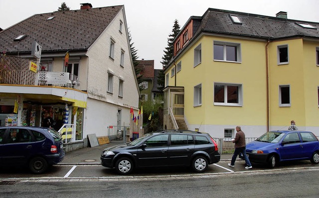 Die Einfahrt zum Stellplatz neben dem ...n Parkplatz an der Strae verzichten.   | Foto: Thomas Winckelmann