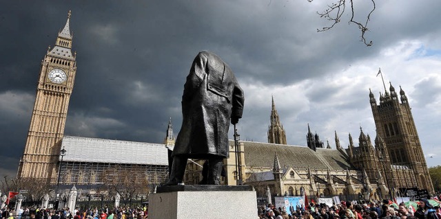 Dunkle Wolken ber Westminster: Beobac...eration lang nicht mehr gewhlt wird.   | Foto: dpa