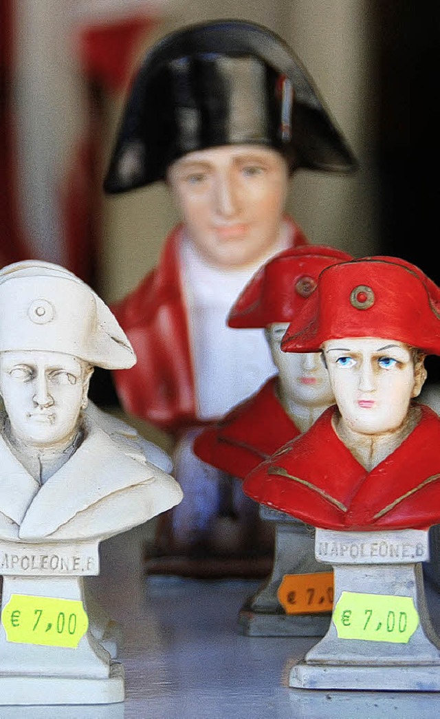 Gutes Geschft: Napoleon als Dutzendware, sieben Euro das Stck  | Foto: Franz Lerchenmller