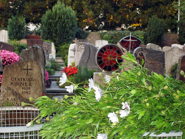 Der Friedhof in Brombach muss auf absehbare Zeit nicht erweitert werden.   | Foto: Sabine Ehrentreich