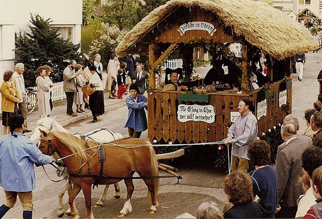 Historischer Festumzug in Hausen beim Hebelfest 1985  | Foto: Privat
