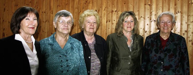 Geehrt (von links):  Regina Schwalb, Z...hmnidt, Cornelia Held und Priska Blum.  | Foto: Kopp