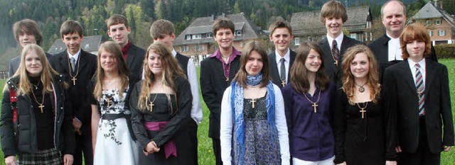 14 Jugendliche der Jakobusgemeinde Hin...ttesdienst hielt Pfarrer Erik Stier.    | Foto: DIETER MAURER
