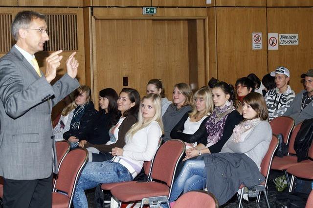 Appell an die Jugend, sich politisch zu engagieren