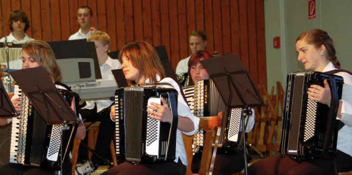 Volle Konzentration zeigte das Jugendorchester des Akkordeonclubs Reute.   | Foto: Pia Grttinger
