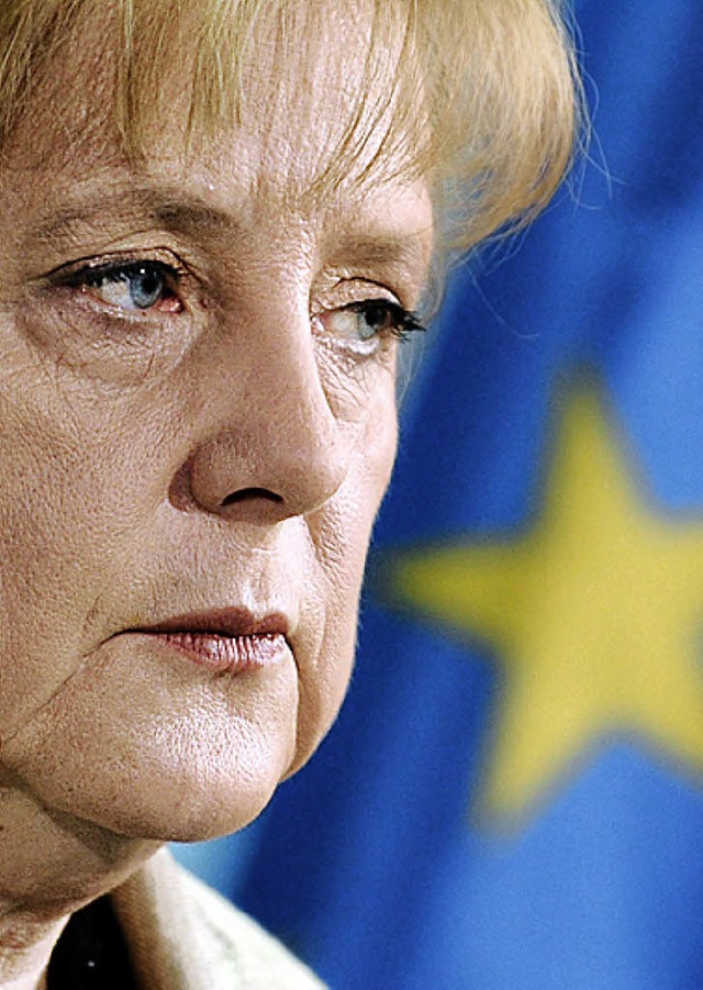 bernchtigt: KanzlerinAngela Merkel   | Foto: dpa