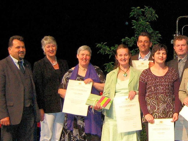 Die neuen Brennmeister /innen aus dem ...(Kappelrodeck), Josef Kurz (Achern)...  | Foto: obe