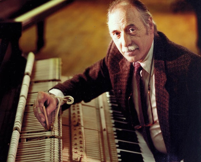 30 Jahre  lang stimmte Franz Mohr bei ...groen Pianisten kennen und schtzen.   | Foto: ZVG
