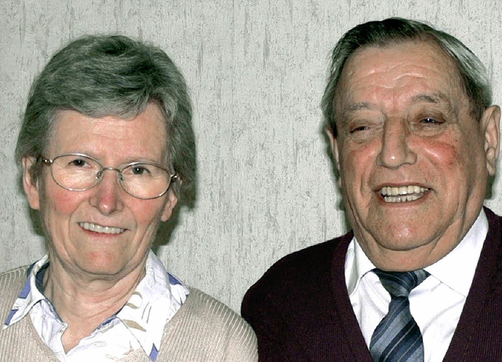 Erika und Benjamin Biegert sind seit 50 Jahren verheiratet.   | Foto: Dieter Fink
