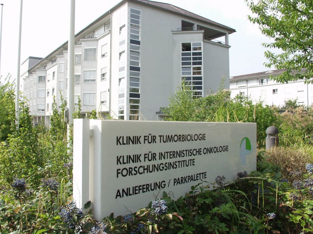 Will gegen das Land klagen: die Klinik fr Tumorbiologie   | Foto: Kunz