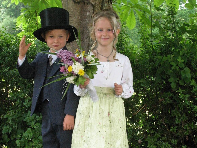 Ludwig Biesinger und Lea Kpfer waren das Hofener Brautpaar im Jahr 2009.  | Foto: privat