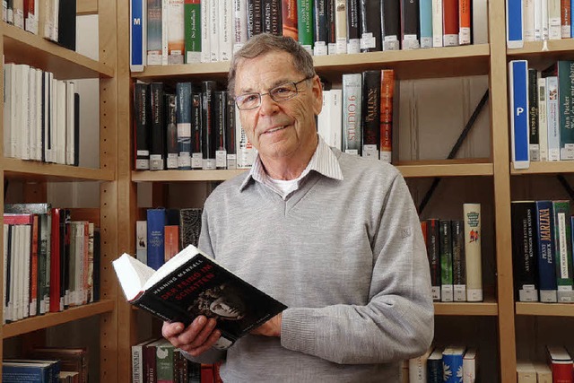 Bchermann und Bibliotheksleiter aus Leidenschaft: Franz Dischinger.  | Foto: Claudia Gabler