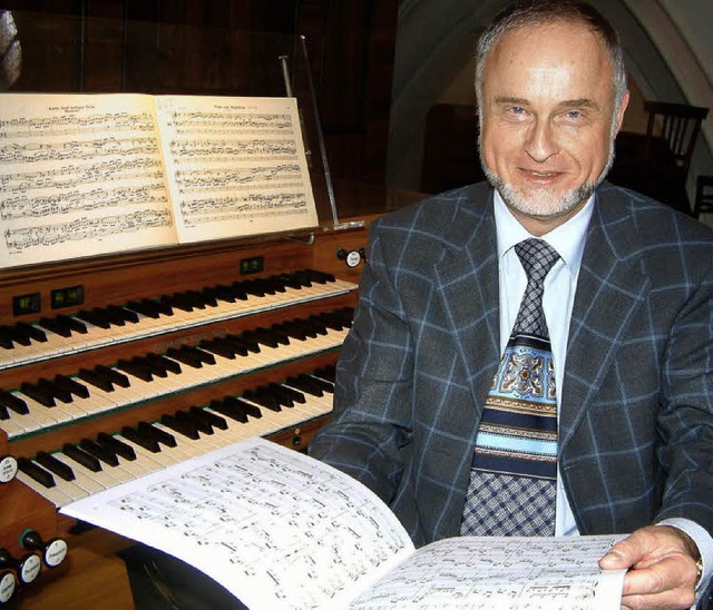 Ganz in seinem Element: Organist Micha...eute Abend an der groen Klais-Orgel.   | Foto: roswitha frey