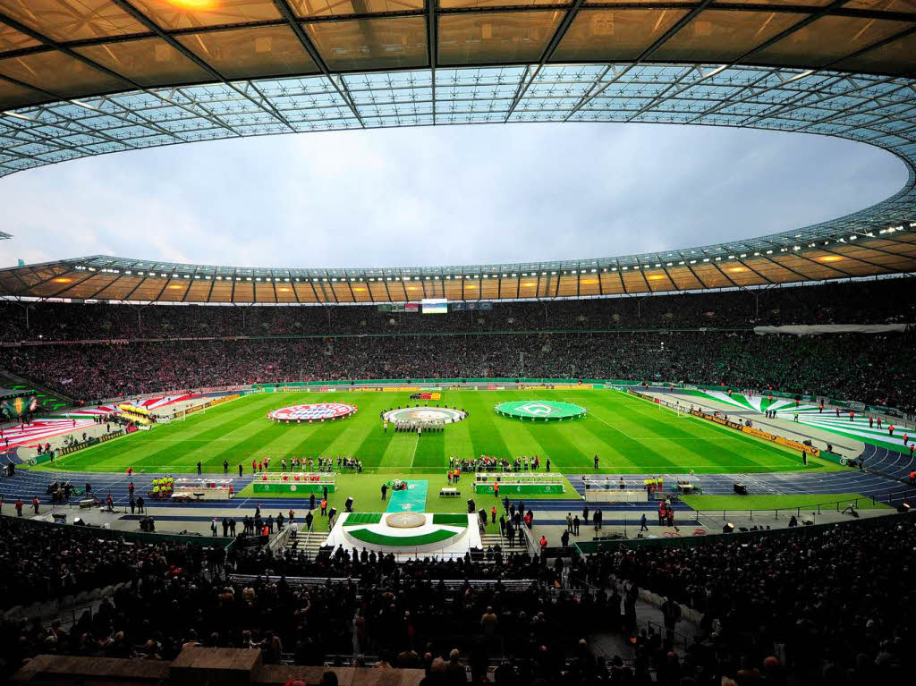 Mit 75.420 Zuschauern war das Berliner Olympiastadion natrlich wieder ausverkauft.