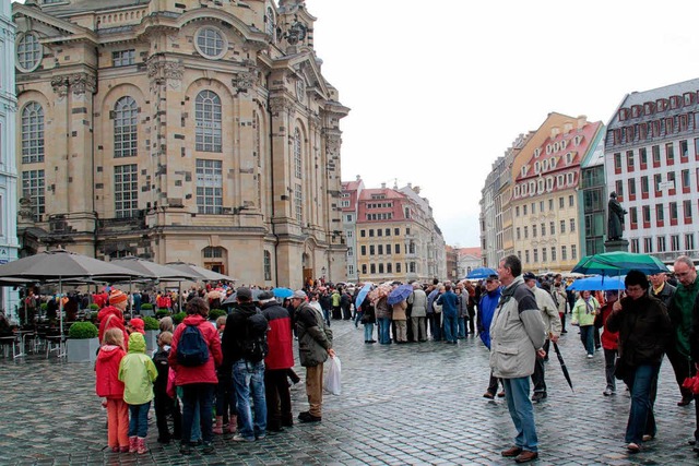 Auch Brgermeister Erich Kiefer war di...vor der Dresdner Frauenkirche zu lang.  | Foto: Wilfried Dieckmann