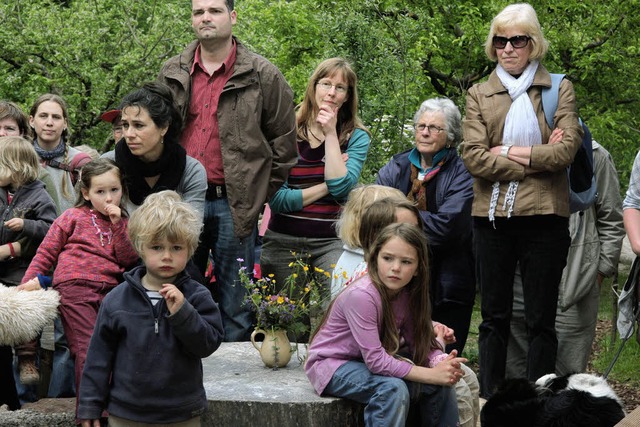 Feststimmung bei Kindern und Eltern von Waldkindergarten und Naturschule  | Foto: Sandra Decoux-Kone