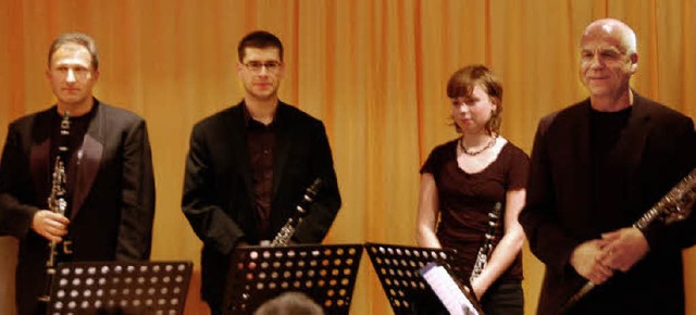 Das Klarinettenquartett der Jugendmusi... Schulleiter Klaus Siebold (von links)  | Foto: Hrvoje Miloslavic