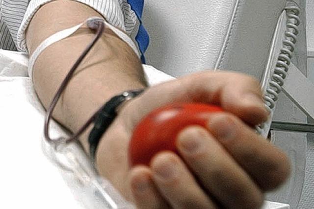 VOM RATSTISCH: Zum Blutspenden ja, zur Ehrung nein