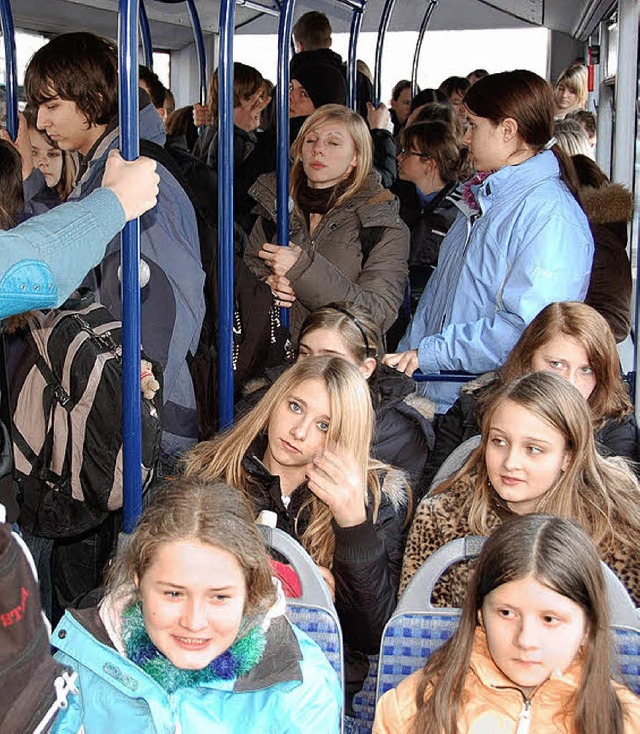 Zuweilen ziemlich berfllt: Die Busse im Kandertal   | Foto: Frey