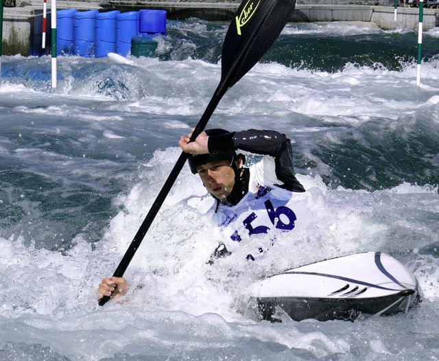 Elzwelle auf der Erfolgswelle: Fabian ...nnschaft im Kanu-Slalom qualifiziert.   | Foto: Karlheinz Neumann