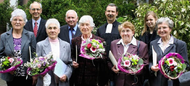 Der evangelische Kirchenchor Ihringen ...s und die Dirigentin Francesca Schenk.  | Foto: elisabeth jakob-klblin