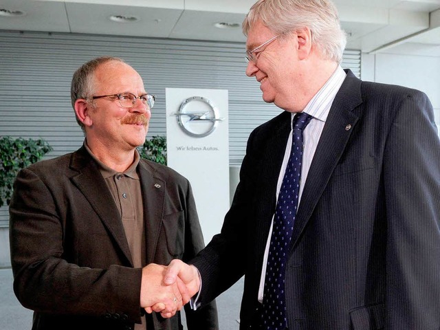 Opel-Chef Nick Reilly (rechts) und Bet...f Klaus Franz demonstrieren Einigkeit.  | Foto: ddp