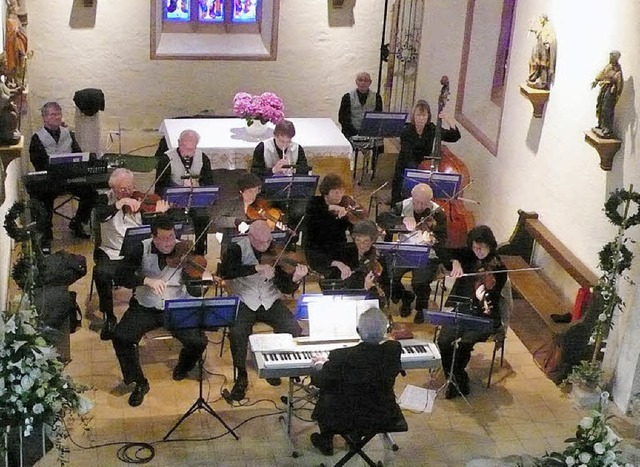 Das Salonorchester in der Blsikapelle   | Foto: Eberhard Weiss