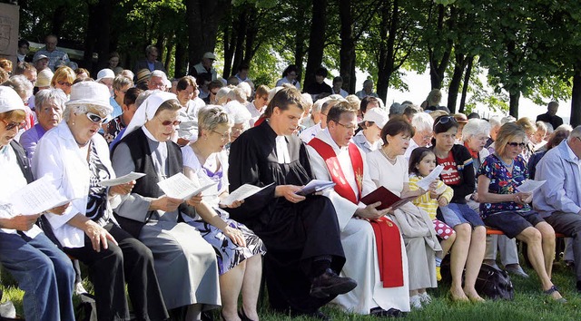 Im Geiste Gottes vereint beim kumenische Gottesdienst.   | Foto: fssel