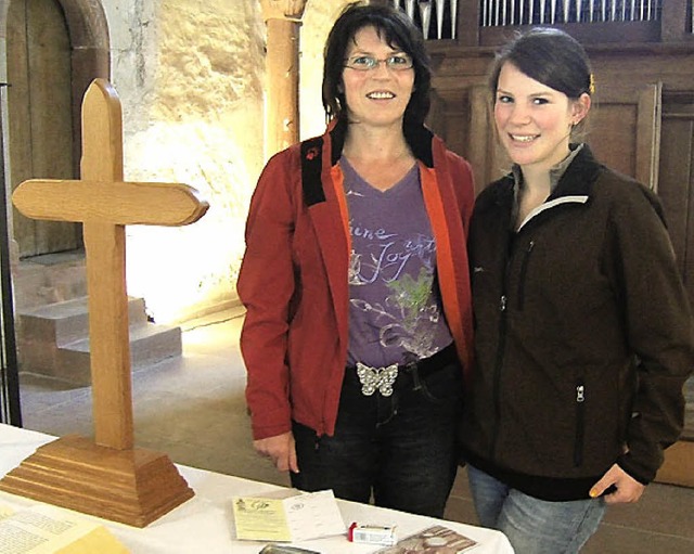 Eveline Stocker und Alina Buchmann sta...sweg in der Alten Kirche St. Michael.   | Foto: Privat