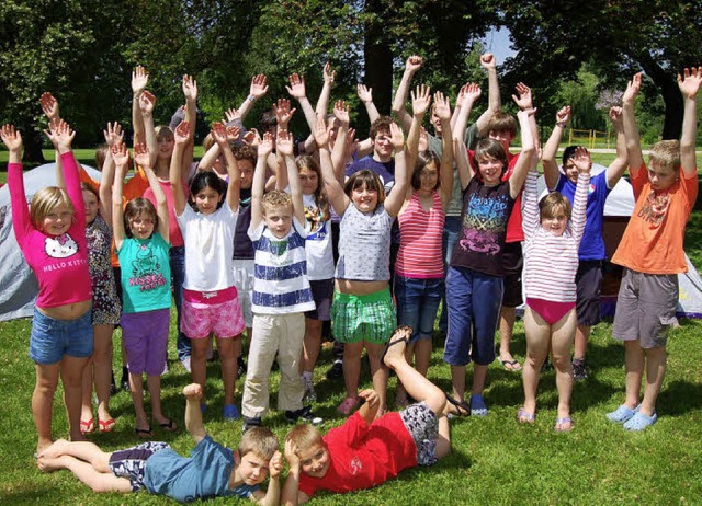 Die Kinder im DLRG-Pfingstzeltlager fr...amstag auf eine ereignisreiche Woche.   | Foto: Heinz Vollmar