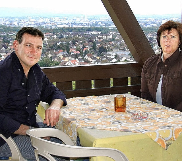 Tragen seit 1991 die Verantwortung fr...itionshaus: Gerd und Martina Gthlin.   | Foto: Frey